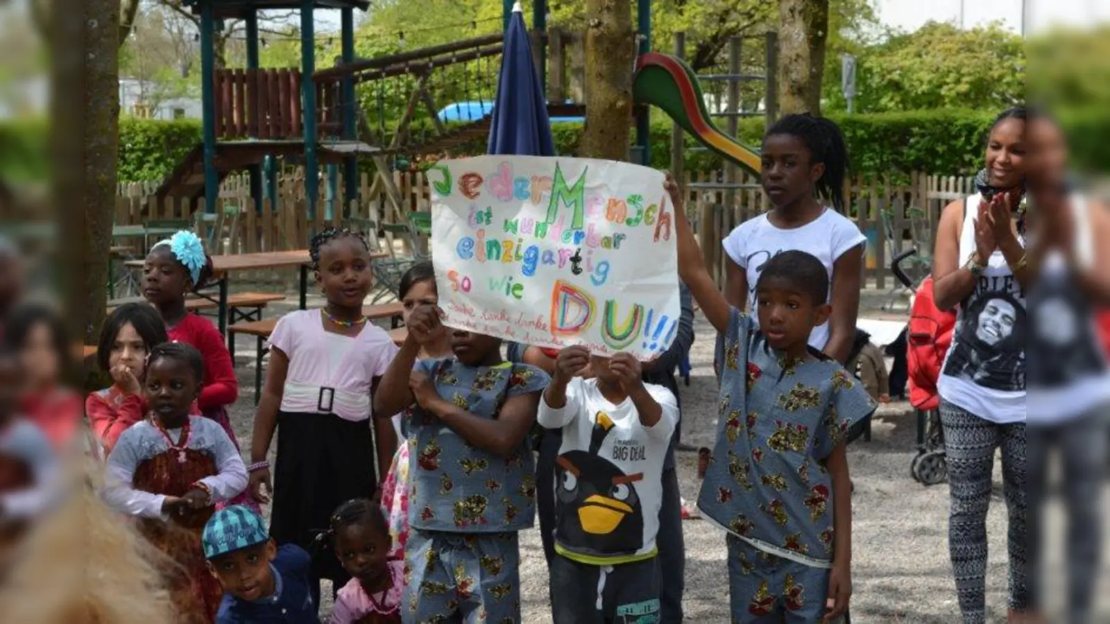 Als kleinen Dank an den WBB gestalteten Kinder zur Jahresfeier 2015 ein Plakat. (Foto: WBB)