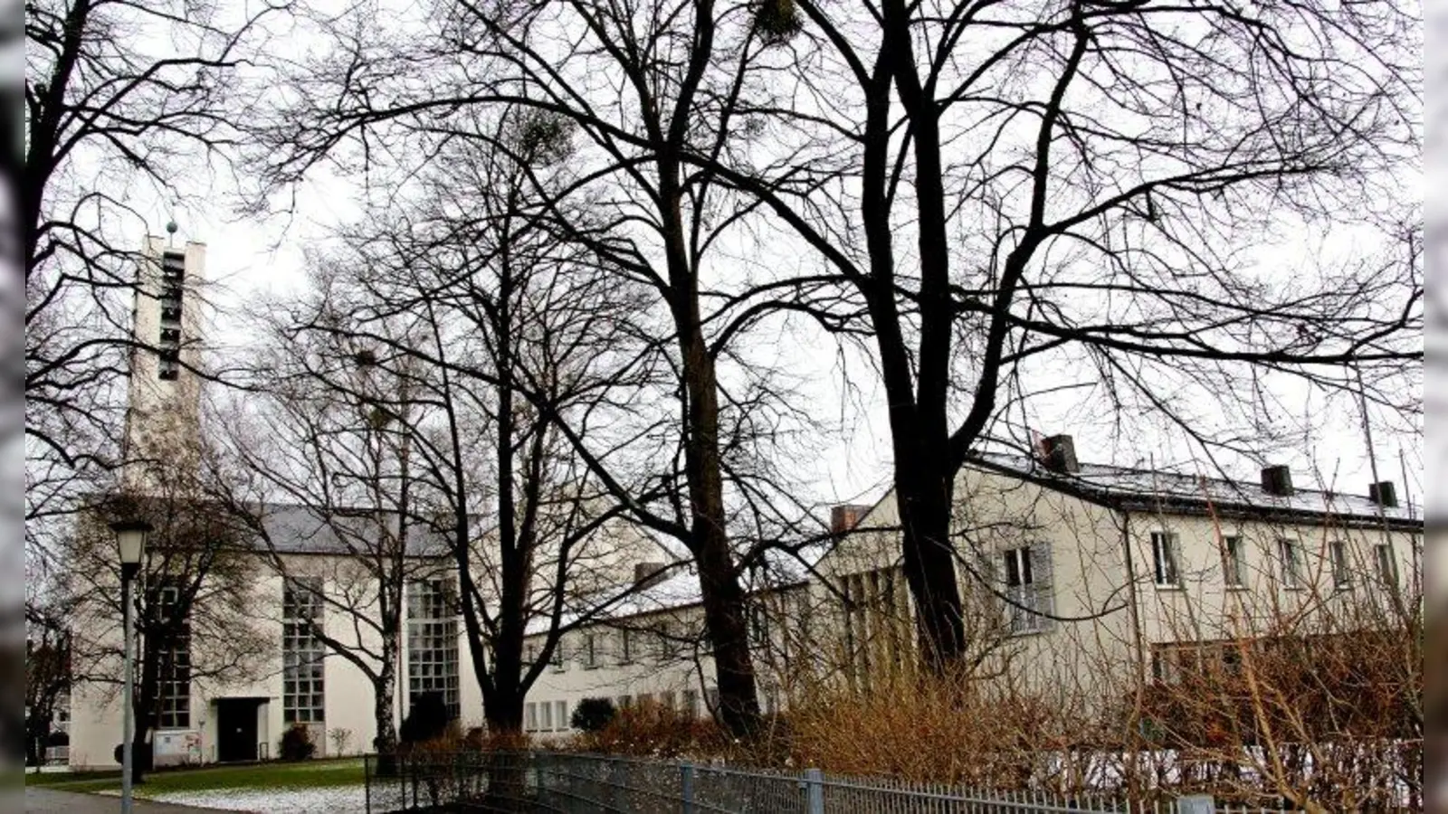 St. Willibald wurde vor 60 Jahren geweiht! Heute gehört die Kirche zum Pfarrverband Salvator Mundi. (Foto: Westhard Millauer)