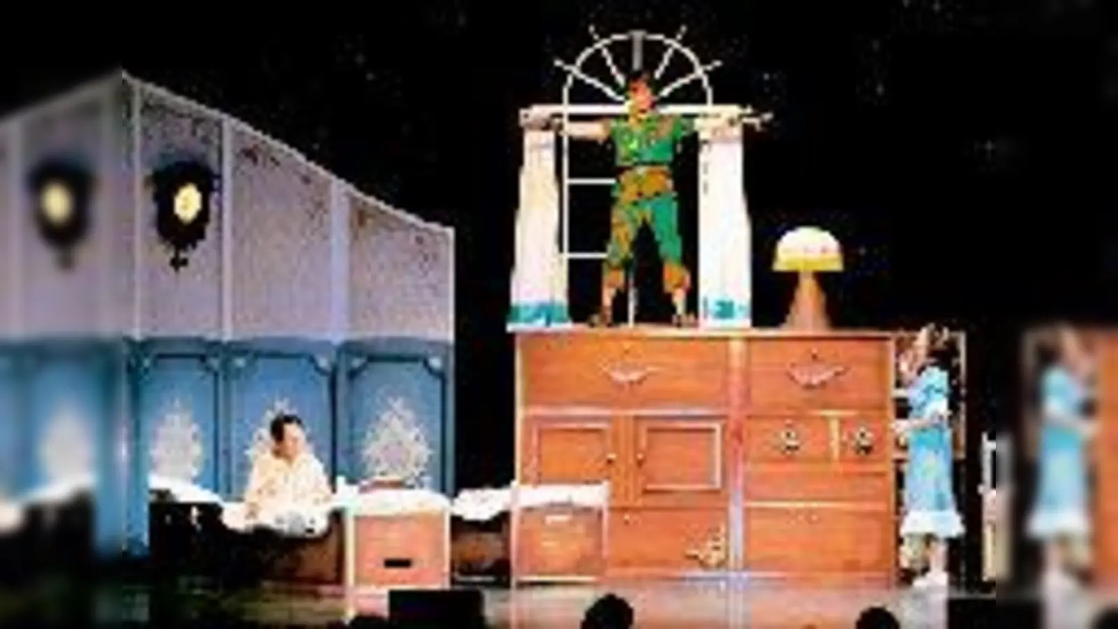 Peter Pan lehrt den Kindern das Träumen  beim Musical von Christian Berg wird zudem viel gelacht.  (Foto: MTC)