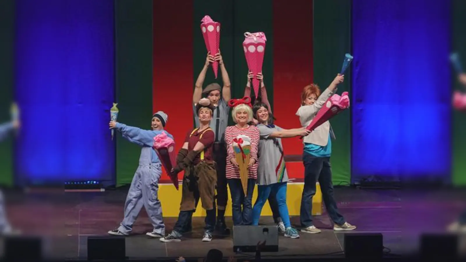 Mitmachen, mitlachen lautet die Devise des Kinder-Musicals: Conni. Die beliebte Kinderbuchfigur ist live auf der Bühne in Taufkirchen zu bewundern.  (Foto: VA)