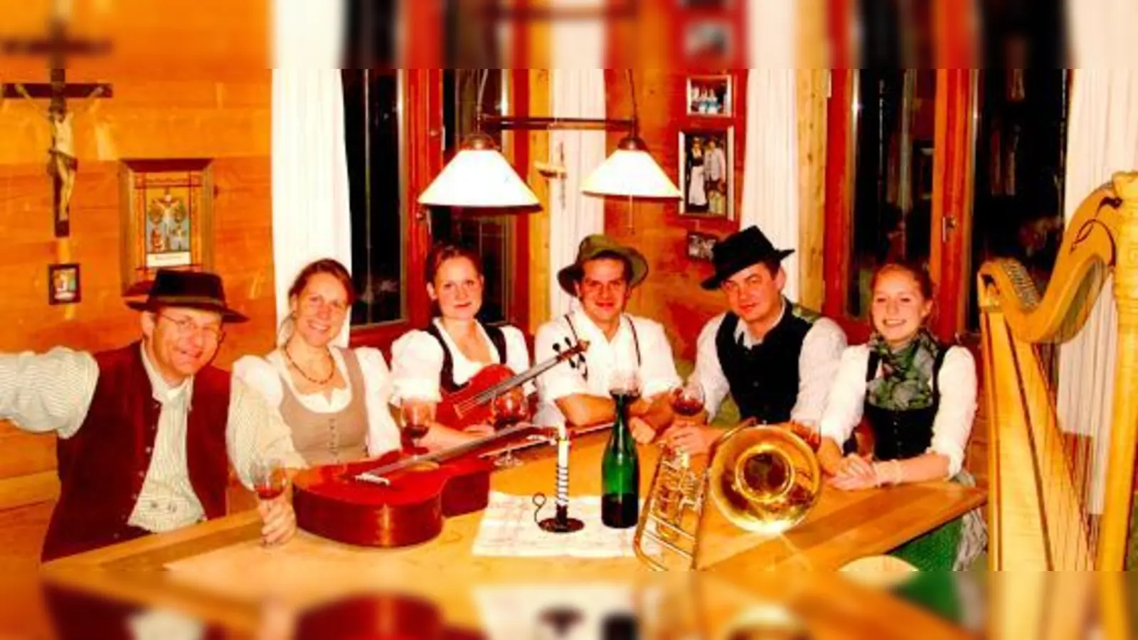 Rund um die Volksmusik geht es am 21. April beim Frühjahrssingen in Lorenzenberg. Dabei ist auch die Weintröpferlmusi.	 (Foto: VA)
