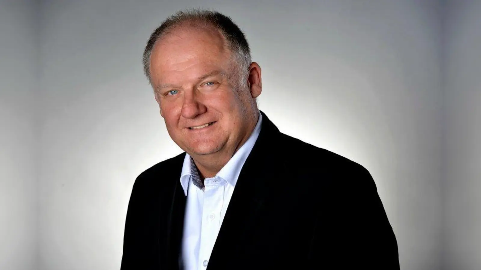 Helmut Spratter, Inhaber von Autohaus Spratter und Vorstand des Gewerbevereins „Aubing ist in” (Foto: pr)
