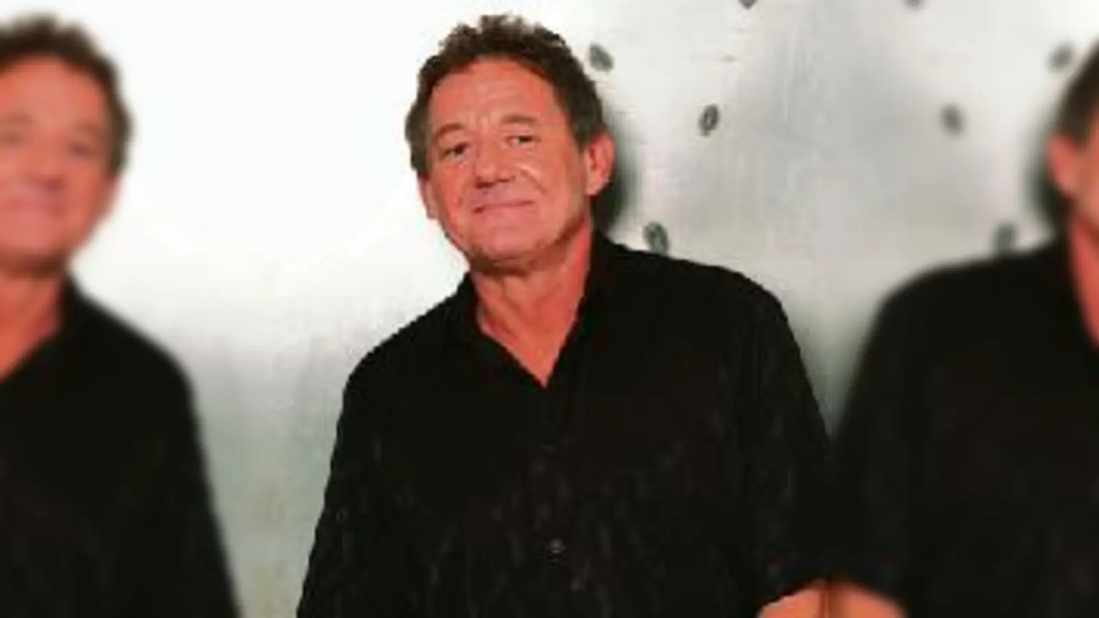 Seit 25 Jahren auf der Bühne. In München startet Wolfgang Ambros seine »Steh Grod«-Tour.  (Foto: VA)