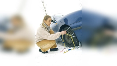 In vielen Alpenländern sind Schneeketten bei entsprechender Wetterlage Pflicht. (Foto: ADAC)