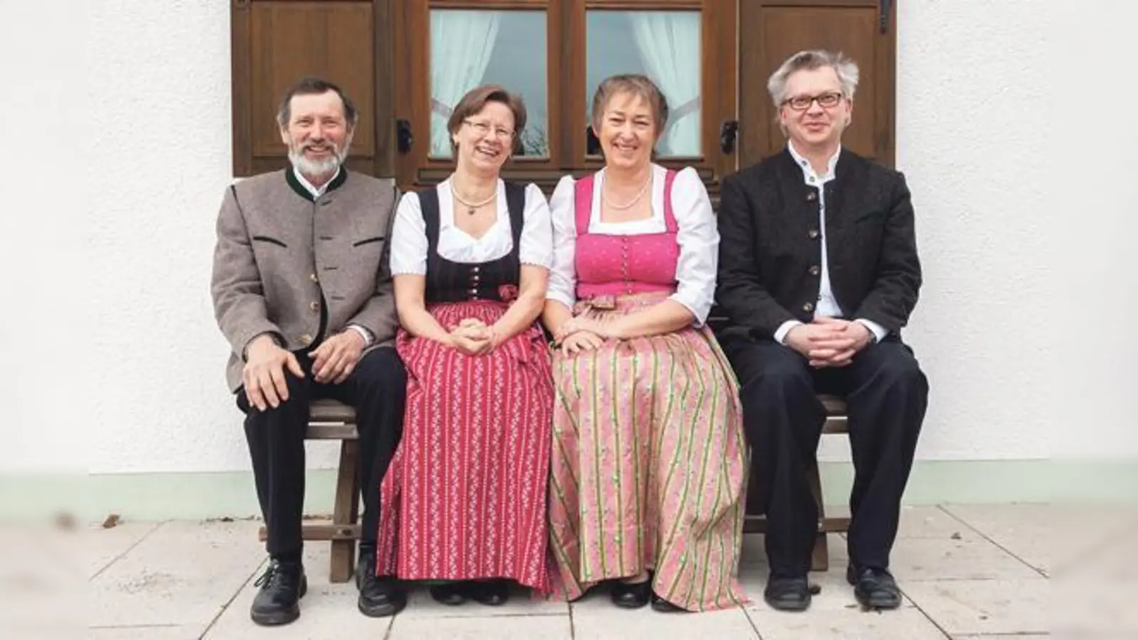 Vorstand Harthauser Heimatkreis v.l.: Josef Karl, Irmgard Karg, Irmengard Voglsinger, Rolf Katzendobler	 (Foto: privat)