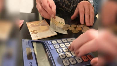 Die „HausWirtschaftliche Beratung für verschuldete Haushalte durch Ehrenamtliche“ beteiligt sich an der Münchner FreiwilligenMesse am Sonntag, 15. März, im Neuen und Alten Rathaus am Marienplatz. (Foto: HWB)