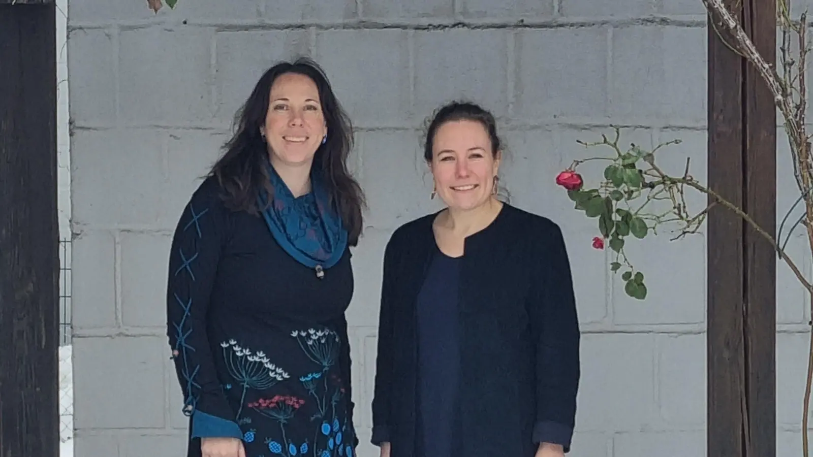 Die Pfarrerinnen Mirjam Pfeiffer und Theresa Wilcsek aus Unterschleißheim-Haimhausen haben sich für die Leser der Nordrundschau Gedanken zum bevorstehenden Weihnachtsfest gemacht. (Foto: Privat)