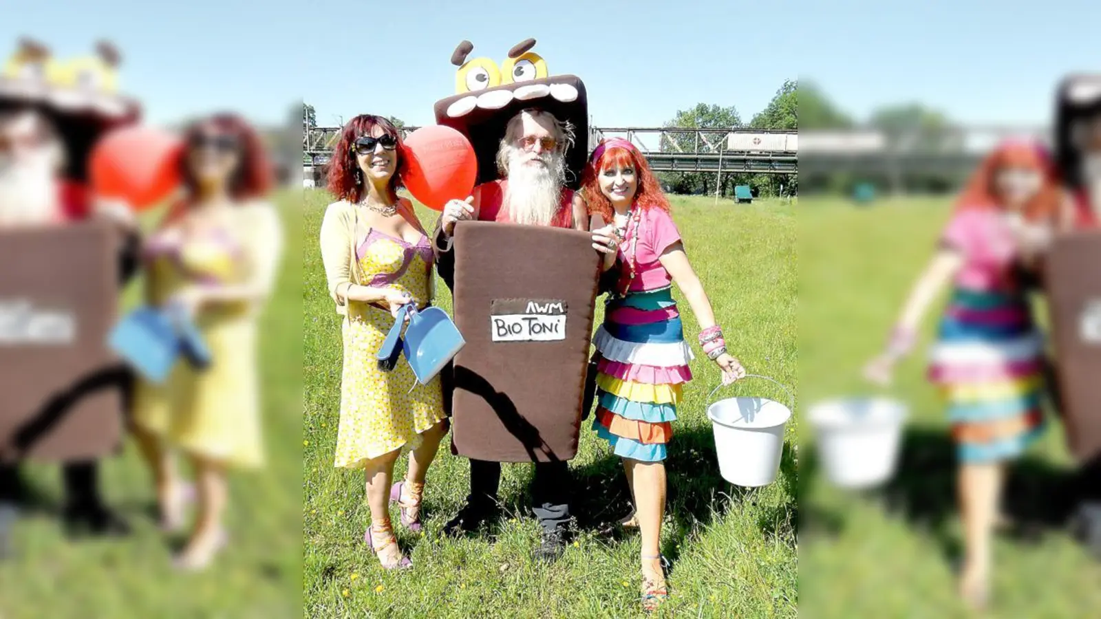 Melly Kieweg (l.) und die Künstlerin Chris Bleicher (r.) freuen sich auf viele „Graffel”-Sammler.	 (Foto: VA)