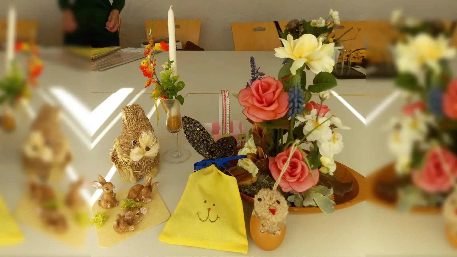 Handgearbeitete Osterdeko kann man preiswert beim Ostermarkt erwerben. (Foto: Margrit Schweigert)