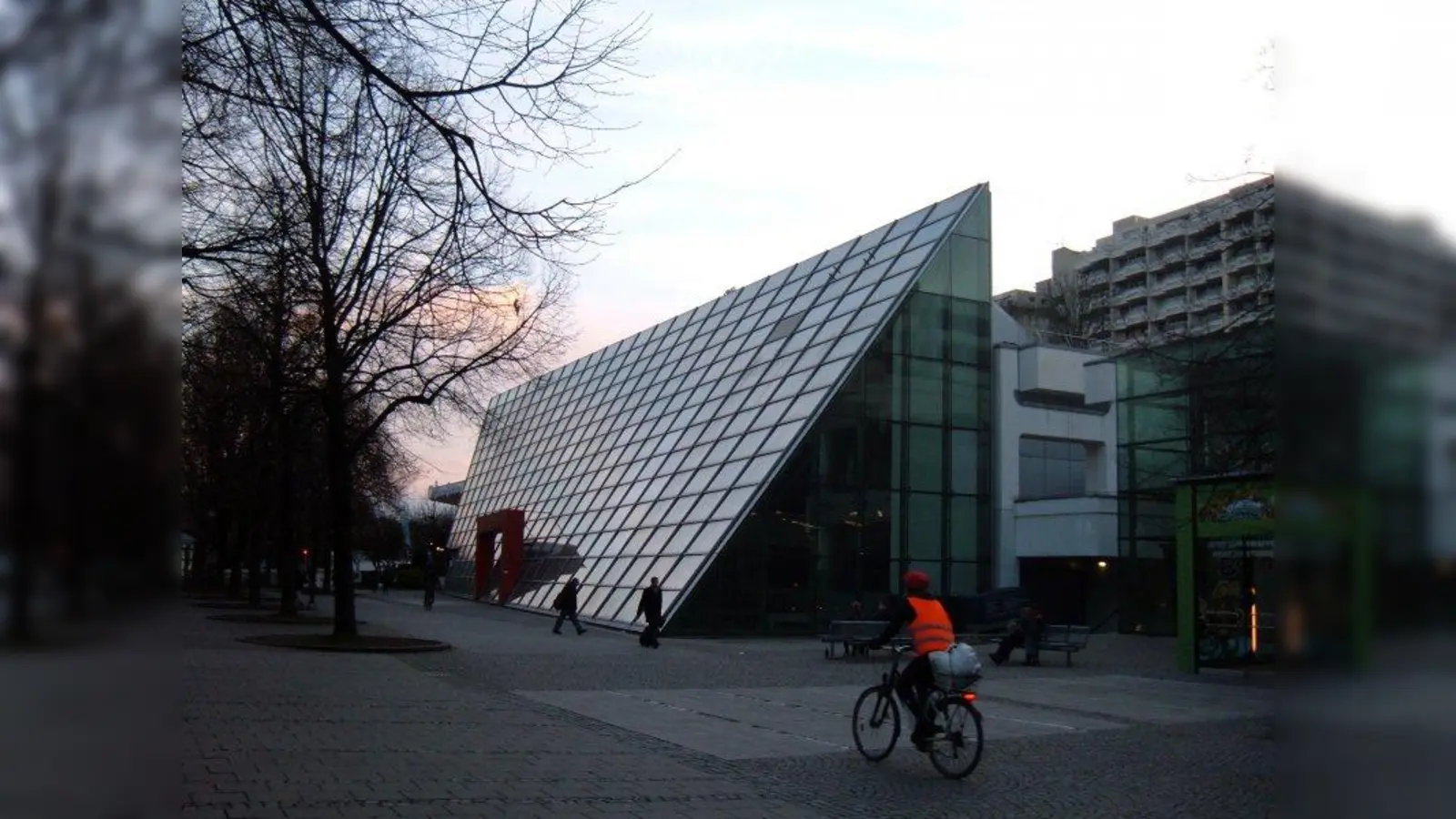 Was wird aus den riesigen Gewerbeflächen? Verschiedene Vorschläge prüft nun das Planungsreferat. (Foto: AH)