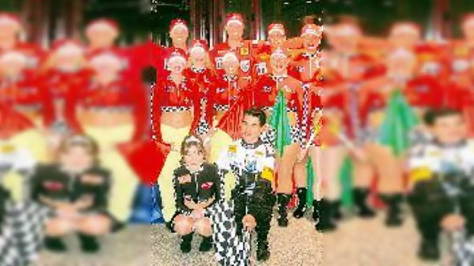 Das Rennen ist eröffnet: Der relativ kurze Fasching steht beim UFC ganz unter dem Motto »The Race«. Entsprechend rasant ist ihre Show.	 (Foto: UFC)