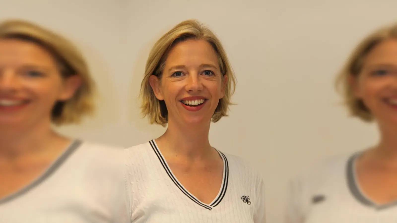 Ebenfalls vor Ort: Julia Remien, Leiterin des TUI ReiseCenters. (Foto: pi)