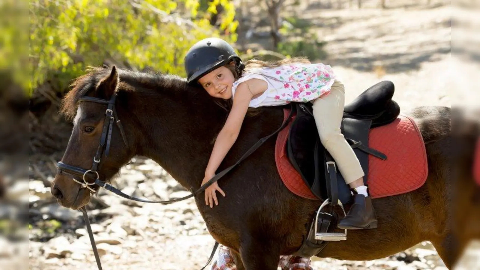 Immer mehr Naturliebhaber und Familien entdecken das Tiroler Wintersport-Paradies als Sommerziel. (Foto: Focus Pocus LTD - fotolia.com)