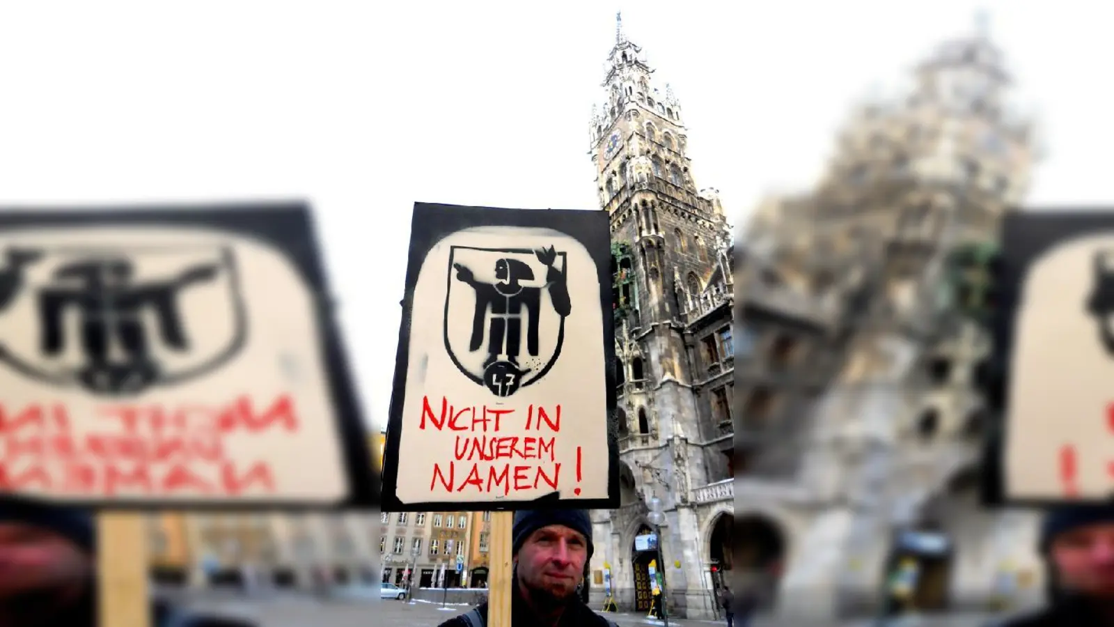 Gegner der Veranstaltung protestierten am Mittwoch gegen den festlichen Empfang der Stadt für die Teilnehmer der Sicherheitskonferenz.  (Foto: Aktionsbündnis)