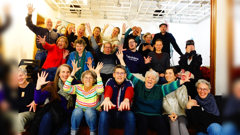 Der vierte Sendlinger Bilderfries findet bis 30. Juli in der Sendlinger Kulturschmiede statt. (Foto: Kulturschmiede)
