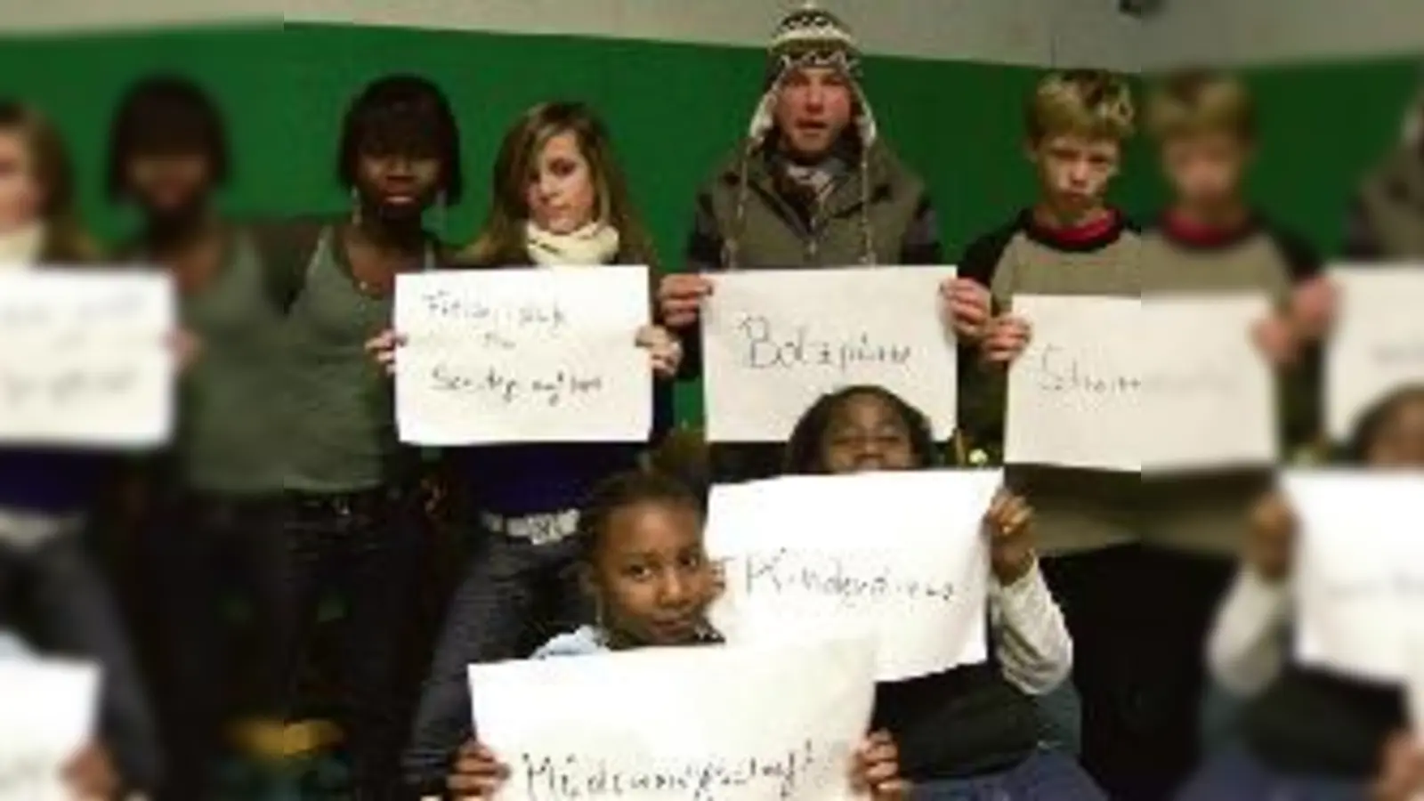 Maria-Julia, Marina, André, Stefan (oben, von links), Fatou und Julia (unten, von links) setzen sich entschlossen für ihre Interessen ein.	 (Foto: sd)