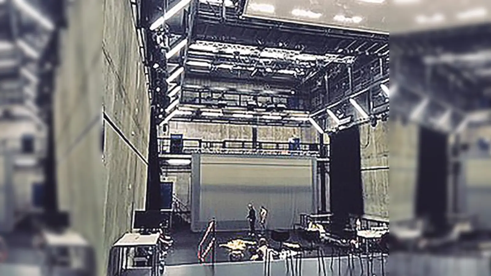 »liminal space« auf der Bühne der Reaktorhalle.	 (F.: HMTM)