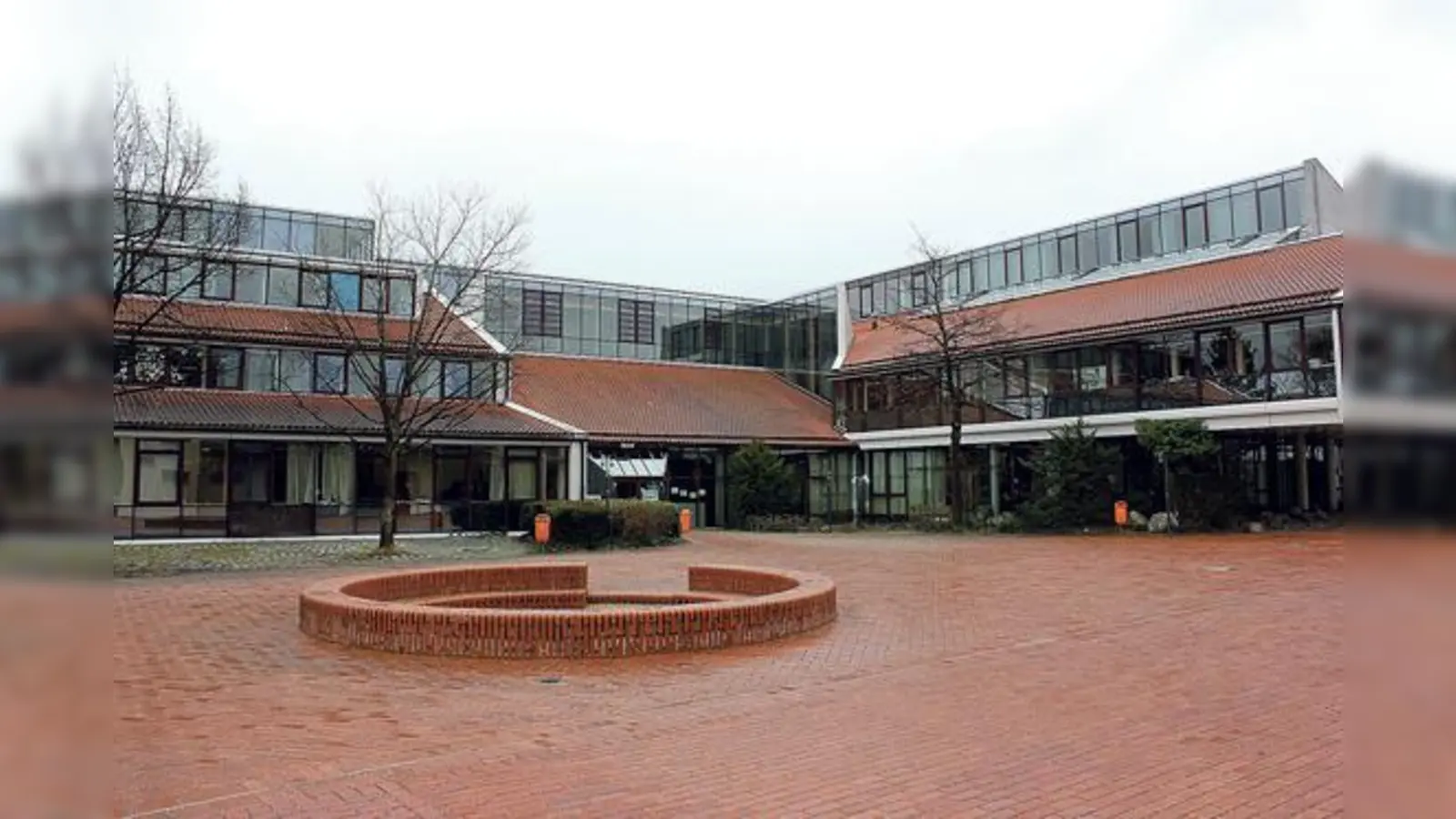 Das Gymnasium Kirchheim bei München ist jetzt offiziell eine der besten deutschen Schulen.	 (Foto: sd/Archiv)