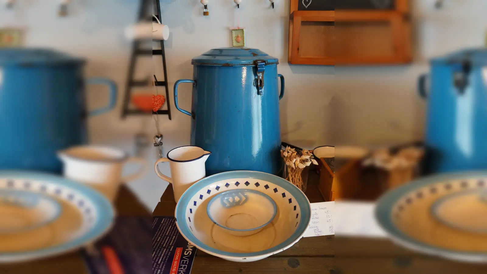 Wer noch Dinge zuhause hat, die anderen Freude bereiten könnten, kann sie bei den Wertstoffhöfe im Landkreis Miesbach abgeben. (Foto: hw)