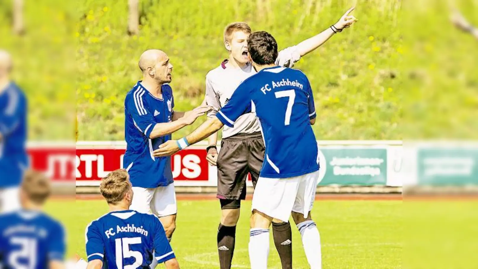 Spannung und viele Emotionen: Der FC Aschheim siegte gegen Grafing.	 (Foto: Sportfotografie Christian Riedel)