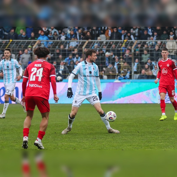 Spielender Fan: Philipp Maier. (Foto: Anne Wild)