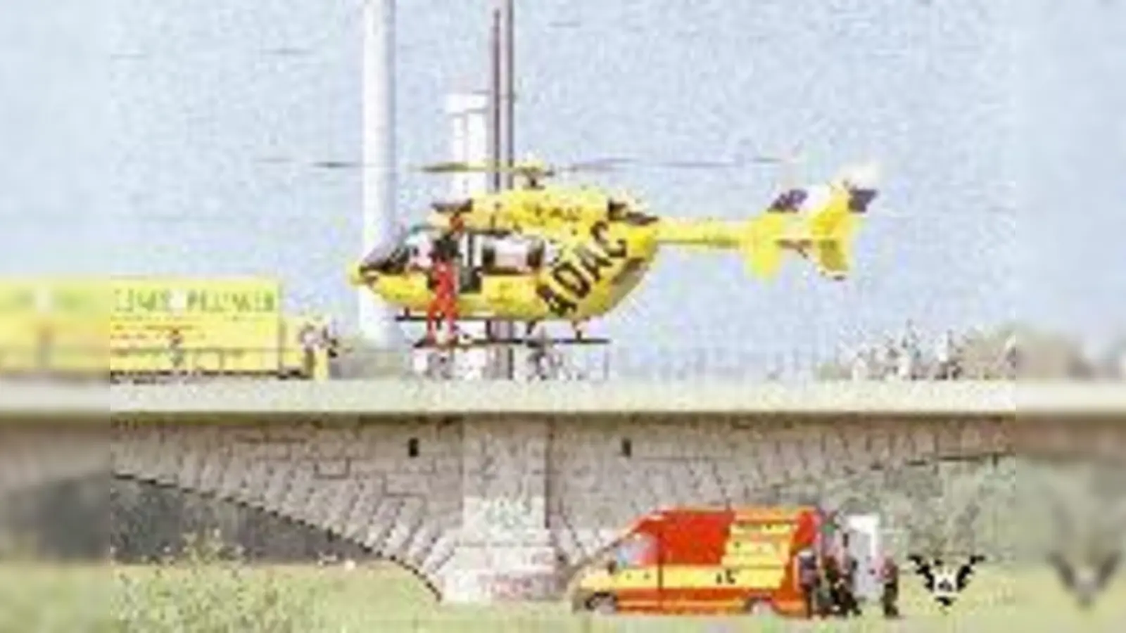 Hubschraubertaucher gibt es bundesweit nur bei der Münchner Wasserrettung.	 (Foto: Feuerwehr)