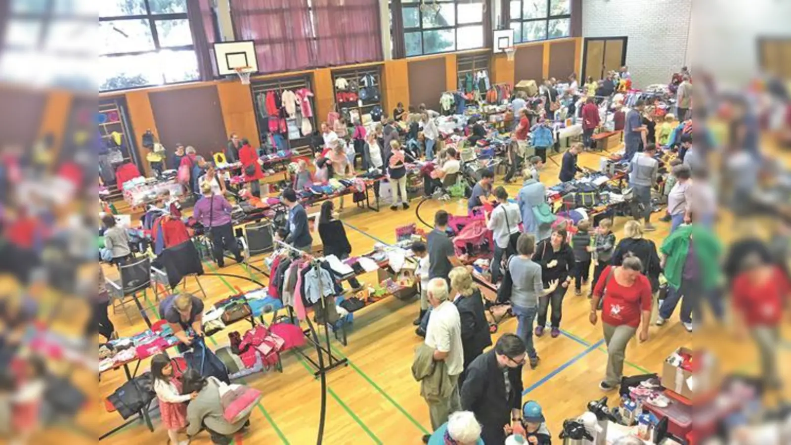 Gerade Anziehsachen, Equipment und Spielzeug für Kleinkinder und Babys sind immer gefragt. 	 (Foto: VA)