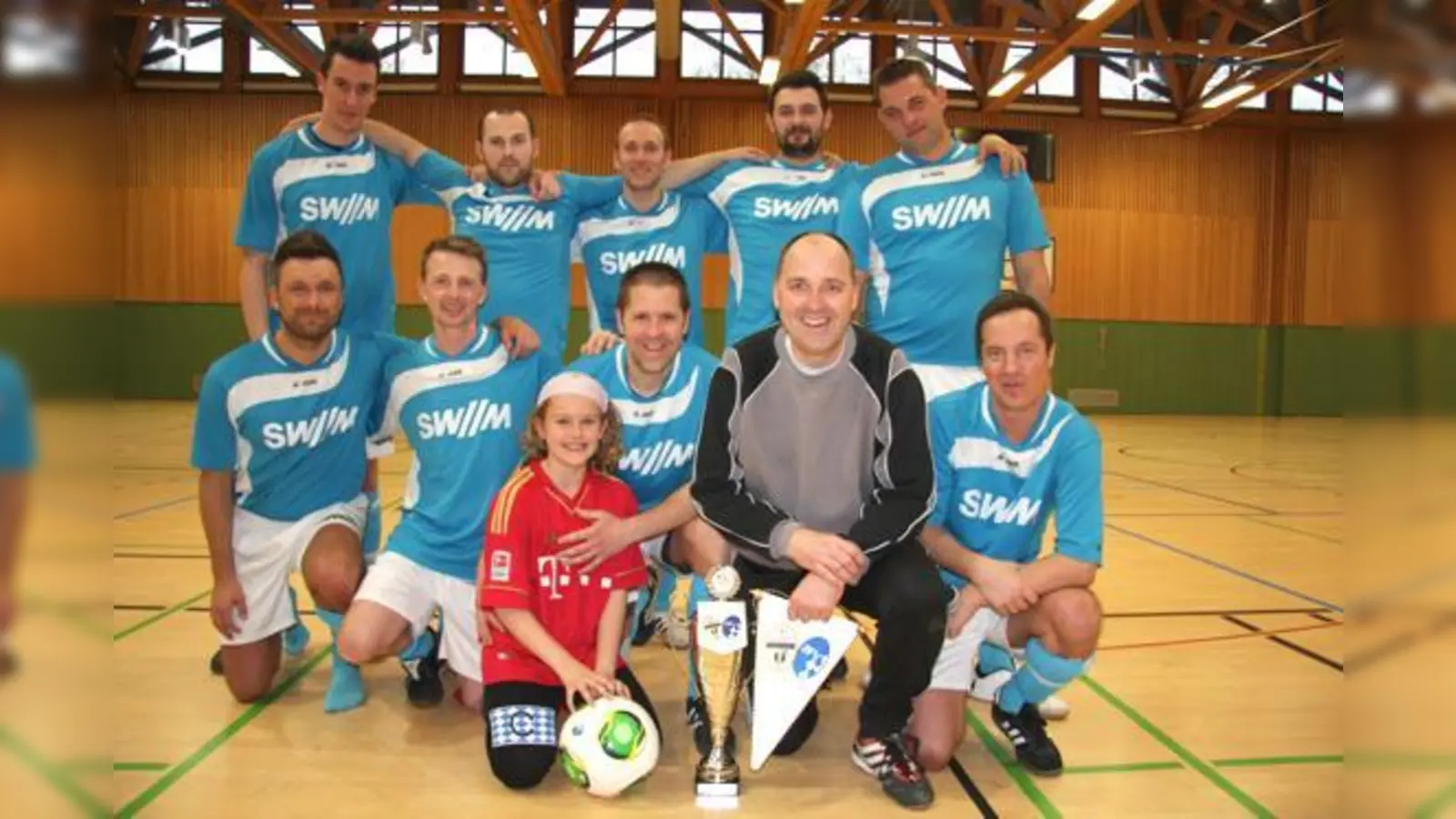 Die BSG SWM der Stadtwerke München ist amtierender Münchner Hallenmeister der Firmen- und Behördenrunde. 	 	 (Foto: BFV)
