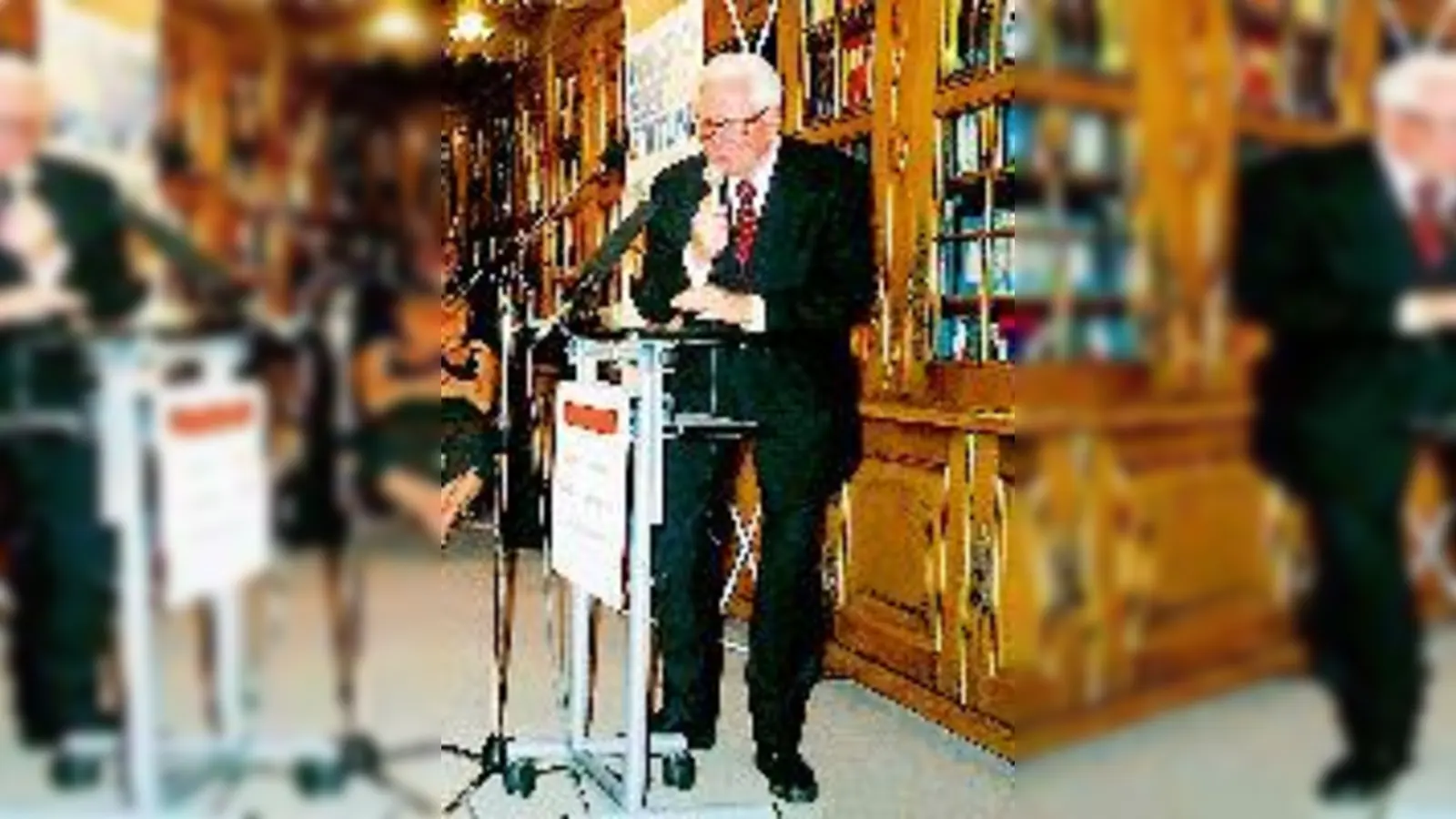 Versierter Redner: Hans-Jochen Vogel zu Gast im BayernForum.	 (Foto: Veranstalter)