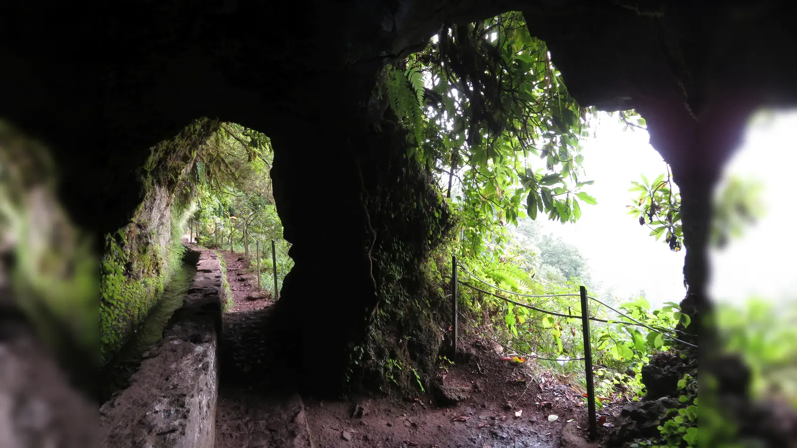 Unterwegs auf einsamen Pfaden.  (Foto: Hans Brenner)