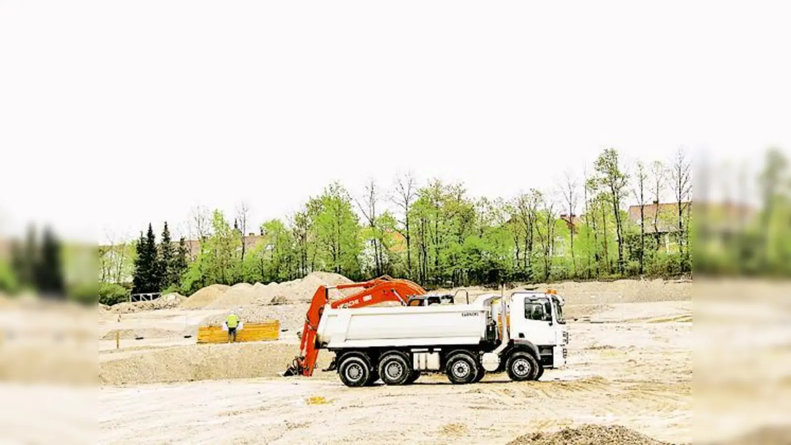 Die Arbeiten zum neuen Gymnasium sind bereits im vollen Gange.  (Foto: hw)