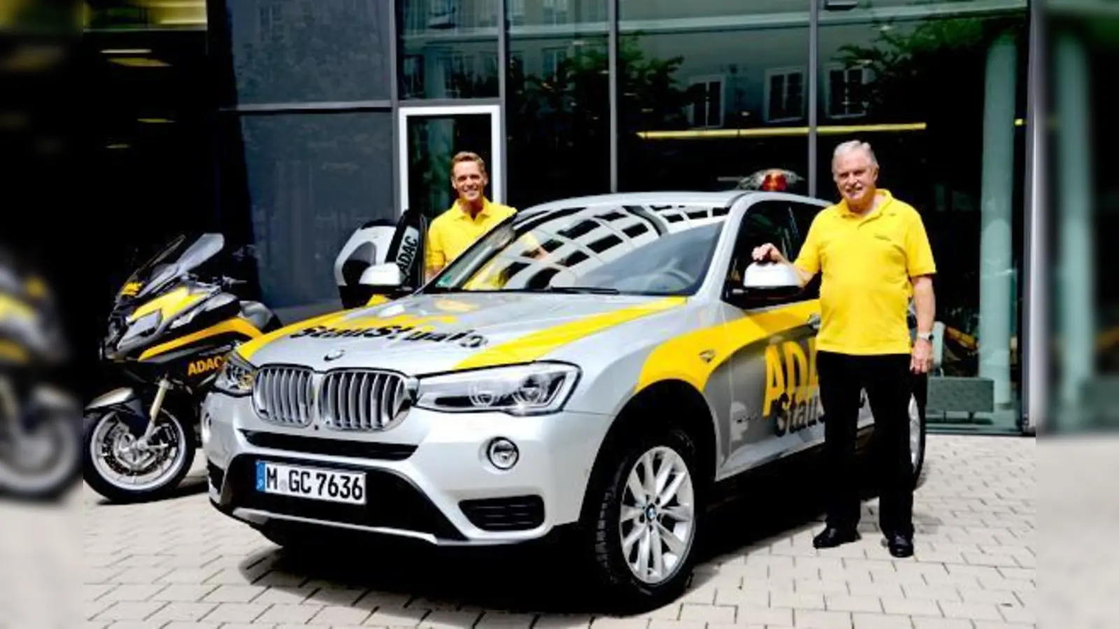 Das mobile ADAC Stau-Studio ist Schaltstelle zu den ADAC Stauberatern, dem ADAC Flugbeobachter und den angeschlossenen Radios.  (Foto: ADAC)