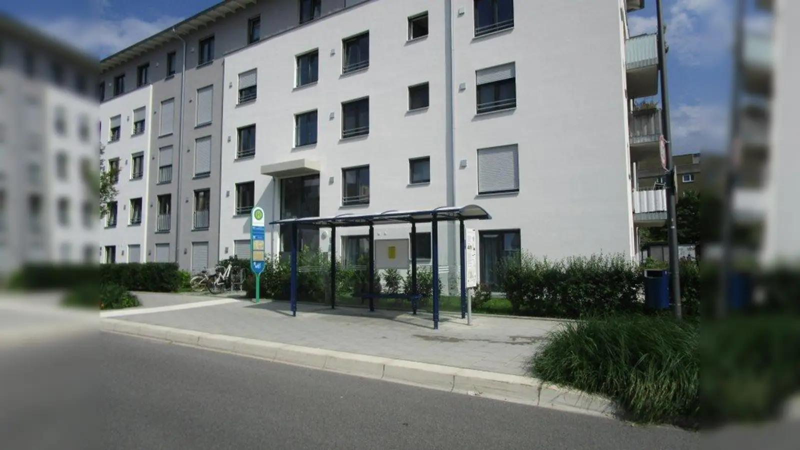 Die Haltestelle Krippfeldstraße in Germering ist bereits barrierefrei. (Foto: LRA FFB)