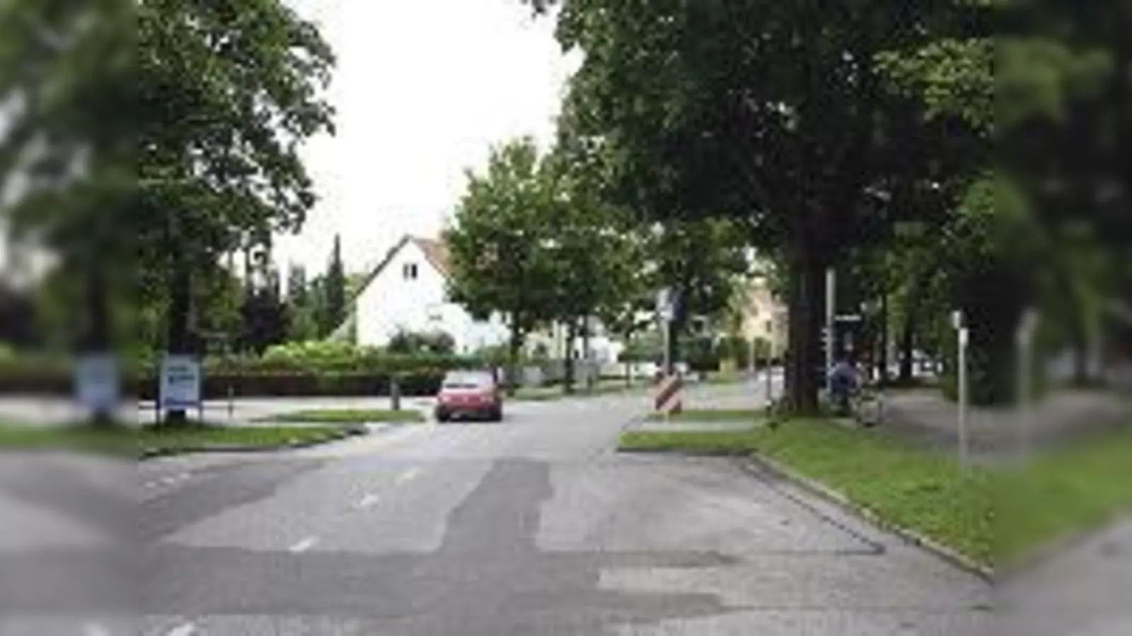 Darf an den sogenannten Baumnasen geparkt werden? Für die Polizei ist die Sache klar.   (Foto: HH)