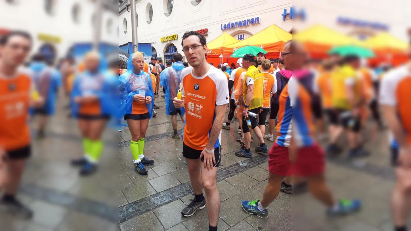 Geschafft, nass und schmutzig, aber glücklich: Samstagsblatt-Redakteur Benjamin Schuldt hat die 10 Kilometer in unter einer Stunde absolviert. 	 (Foto: privat)