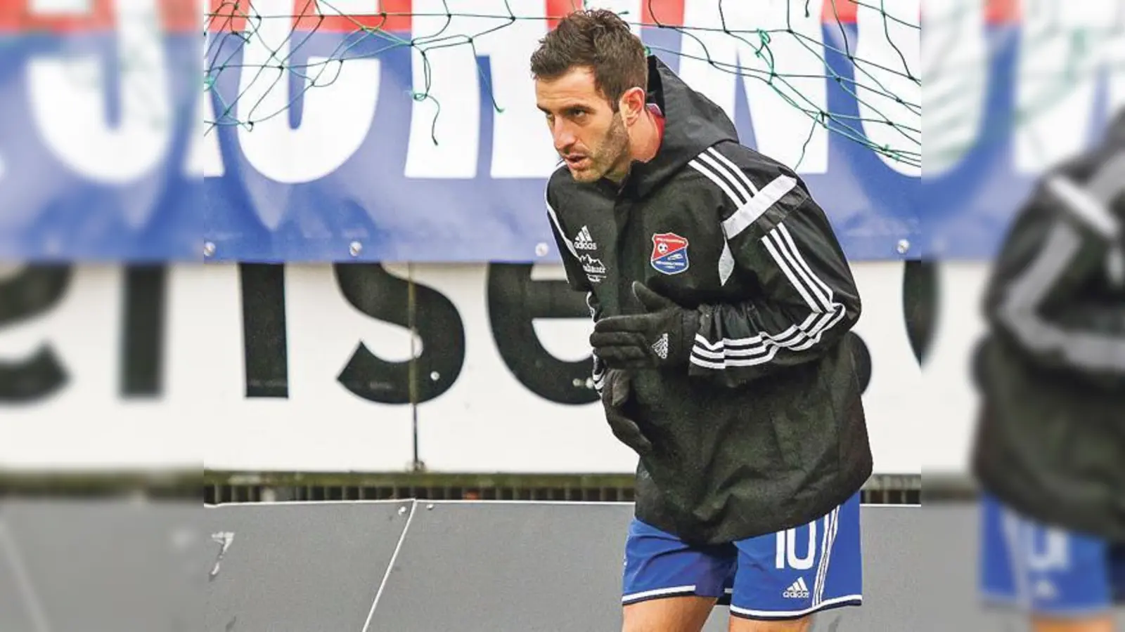 Kann Maximilian Nicu gegen Münster wieder mitwirken? Beim Test gegen Ingolstadt sammelte der ehemalige rumänische Nationalspieler Matchpraxis.	 (Foto: Christian Riedel)