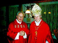 Pfarrer Herbert Kellermann (li.) freute sich über den Besuch von Kardinal Wetter.	Foto: Privat