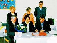 Diesen Montag wurde der Vertrag zwischen Elisabethenverein und St. Anna-Stiftung unterzeichnet. 	Foto: rme