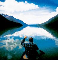 Im Kanu die bizarren Landschaften Kanadas genießen.Foto: Privat