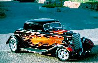 Original Hot Rod aus dem Film »California Kid«, 1934er Ford, V8-Motor, 5,8 Liter Hubraum, 360 PS, Wert: ca. 40.000 Euro.	Foto: Veranstalter