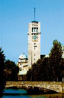 In neuem Glanz erstrahlt der wieder für die Öffentlichkeit zugängliche Turm des Deutschen Museums.