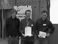 Christian Gnasmüller, Philipp Schumacher und Sebastian Schmidt (v.l.): der zweite Platz in der Sparte Video brachte 500 Euro.	Foto: LBS