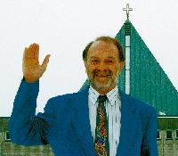 Pfarrer Wolfgang Jaehnert sagt »Auf Wiedersehen«. Nach 16 Jahren verlässt er die Kapernaumkirche.