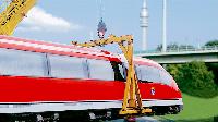 Noch hängt der Transrapid in der Luft, doch BMG und bayerisches Verkehrsministerium sind zuversichtlich, dass der Schnellzug auf die Schiene gehoben wird.	Montage: ABC Fotosatz
