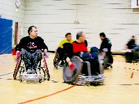 Rammen erwünscht: Beim Rollstuhl-Rugby gehts rasant zur Sache. Für die Spieler der »Munich Rugbears« ist es fast schon Leistungssport.	Bild: fil