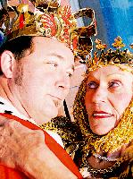 Da ist doch was faul: Die Königin trachtet König Claudius, Vater Hamlets, nach dem Leben.	Foto: Verein