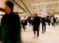 Maroder Verkehrsknotenpunkt Stachus: Im Untergrund durchqueren täglich tausende Passanten die Stadtmitte. Nach 34 Jahren muss saniert werden.	Foto: rkh