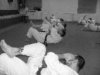 Jiu-Jitsu wird nur im Notfall zum Kampfsport  sonst bleibt man damit einfach fit.	 Foto: Verein