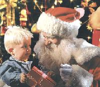 Der Nikolaus hält Sprechstunde: Am 9. und 16. Dezember dürfen Kinder ihre Wünsche dem Nikolaus höchstpersönlich ins Ohr flüstern, und am 23. Dezember werden sie für drei Kinder wahr!