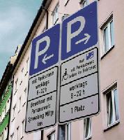 Davon träumen die Bewohner der Maxvorstadt: Durch Parklizenzen wie in Schwabing-Mitte, so hoffen sie, könnte die Verkehrssituation im Viertel entschärft werden.
